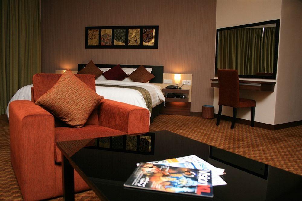 Rhr Hotel Kajang Exterior photo